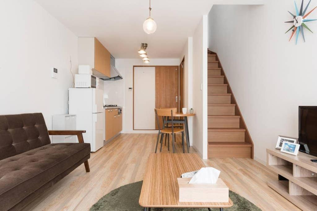 Apartment アンドステイ沼袋 *